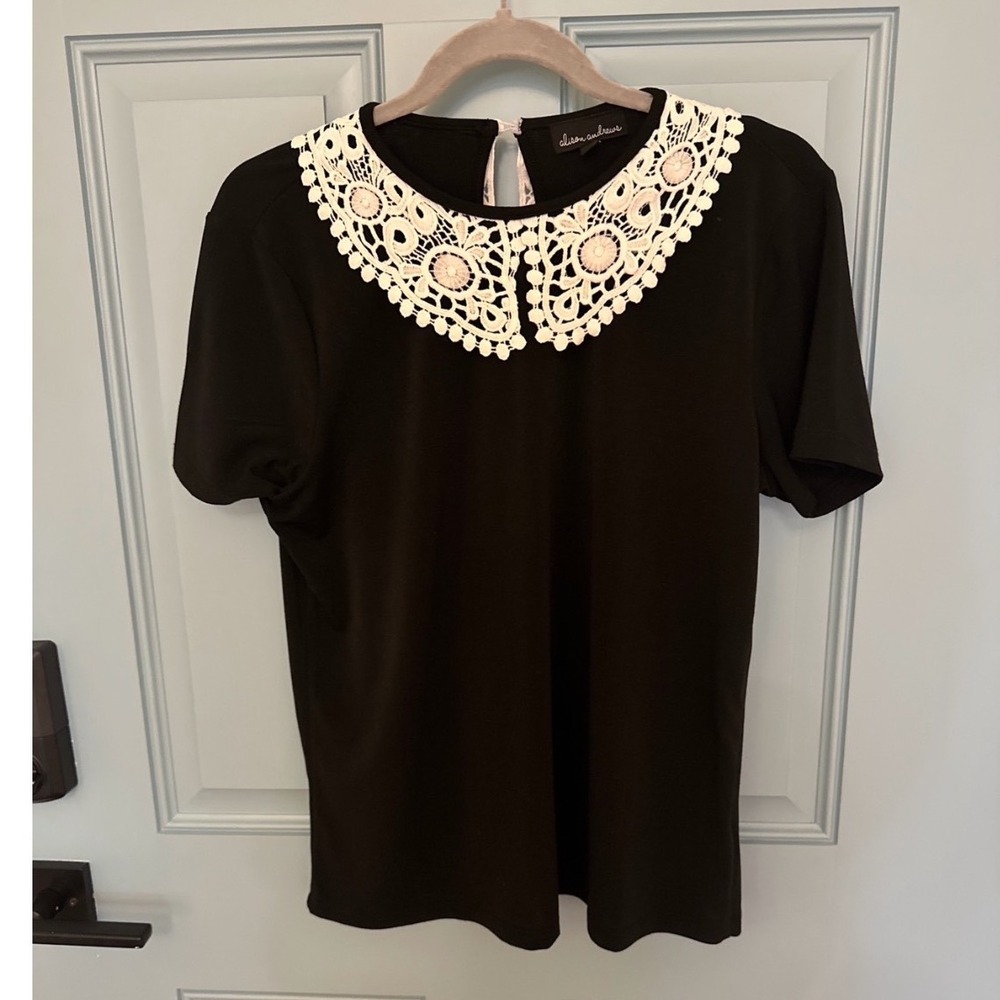 Alison Andrews‎ Black Top Blouse Crochet Collar Minimalist Short Sleeve Medium M